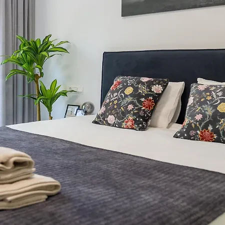 Senorio De Gonzaga In Appartement *